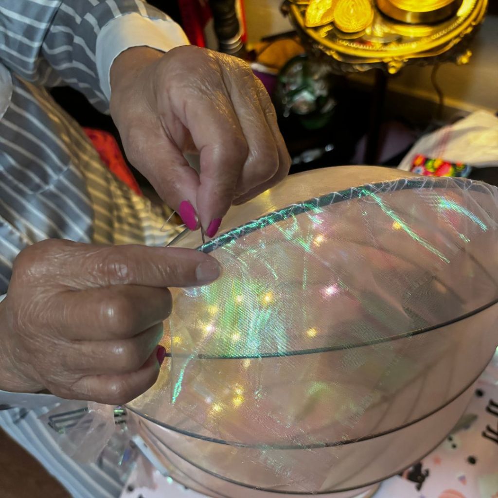 This image has an empty alt attribute; its file name is 1-1.jpg